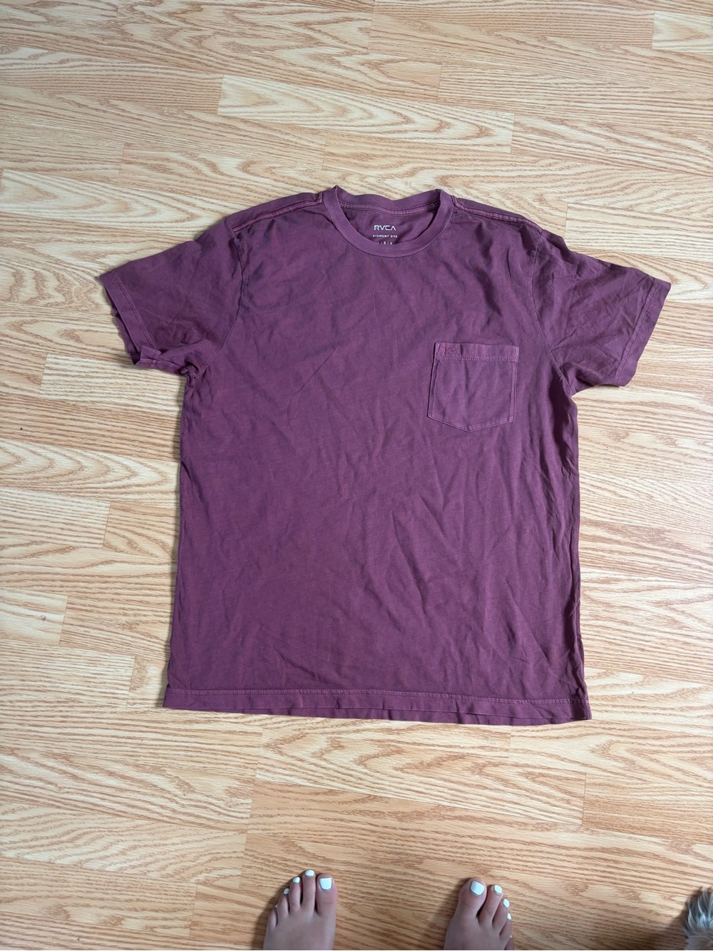RVCA Men's Pocket Tee in Plum NWOT size large